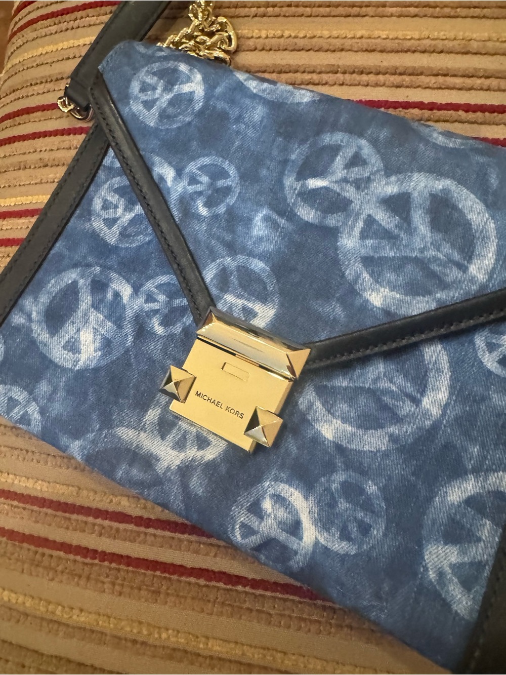 NWOT Michael Kors Blue Peace-Print Chain Crossbody Bag - Picture 2 of 6